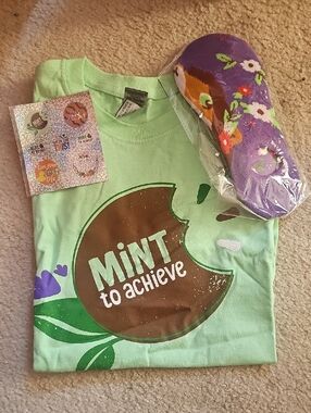 Mint Short-Sleeve Graphic Tee in Mint Green - Kids